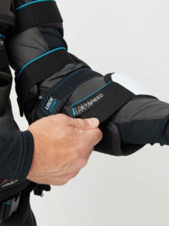 Coudières CCM JetSpeed FT6 Pro Senior 17 Coudières CCM JetSpeed FT6 Pro Senior -Hockey Boutique pdtimg 5002769b